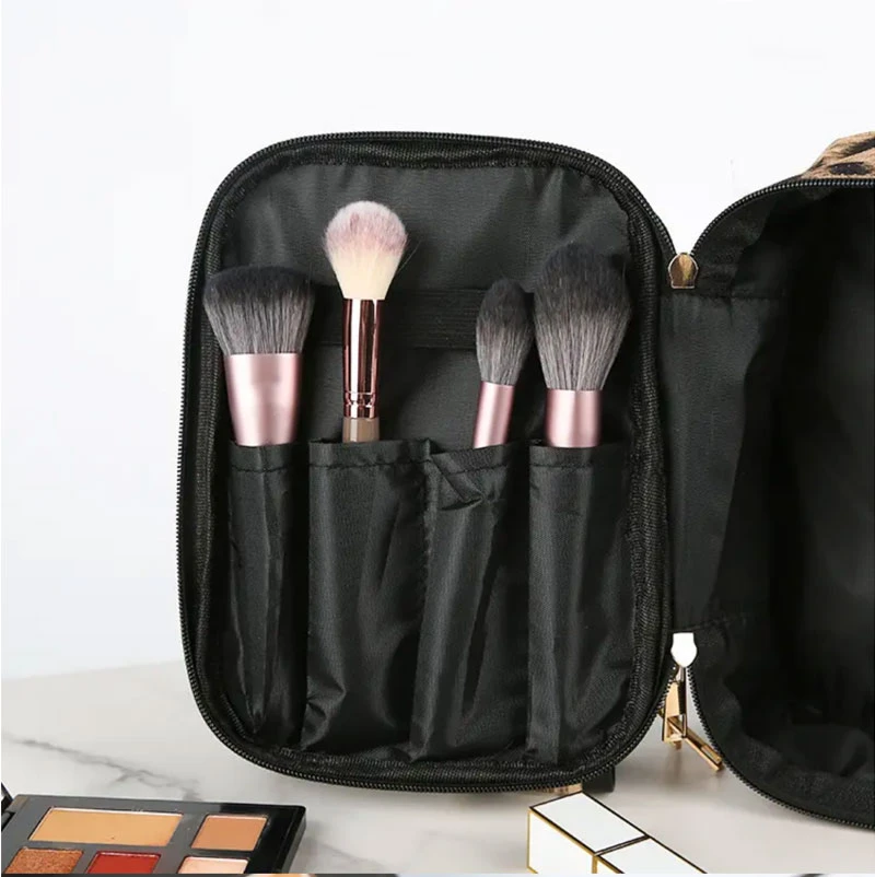 Double head makeup brush